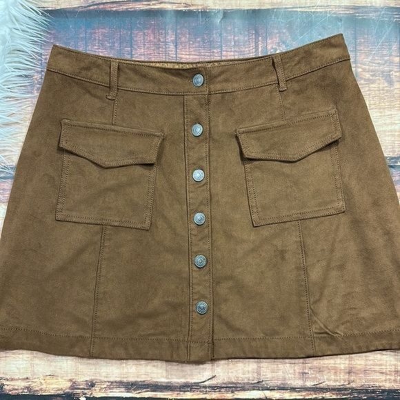 RELISTED Abercrombie & Fitch Brown Vegan Suede Button Down Skirt - Picture 2 of 6